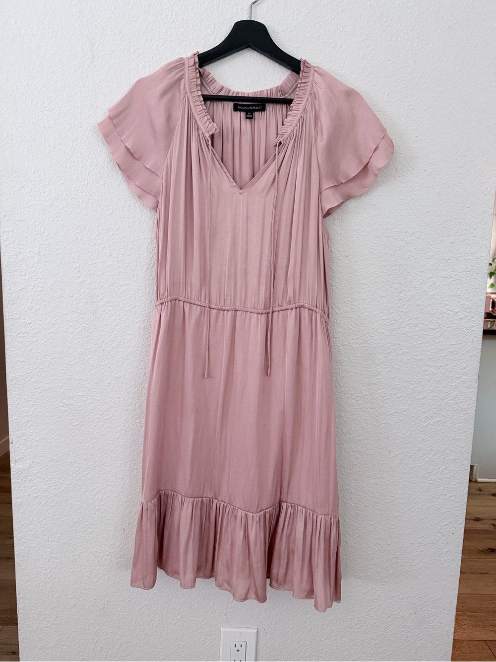 Banana Republic Blush Pink Silk Blend Flutter Sleeve Dress